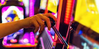 Filipino player accessing jl59 sports betting on mobile phone